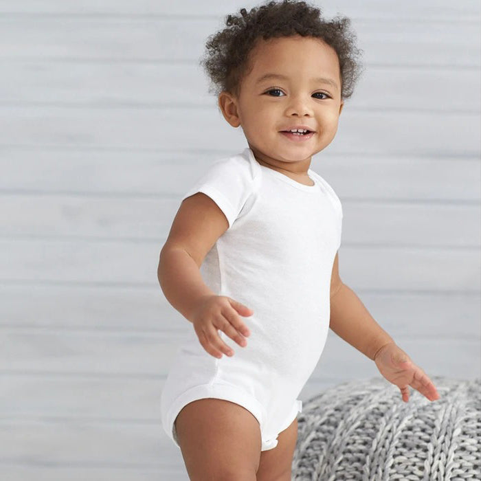 100% Organic GOTS Certified Baby Rompers – Luxuriously soft, hypoallergenic, and sustainably crafted from organic cotton. Ideal for delicate baby skin, providing comfort and peace of mind for eco-aware parents