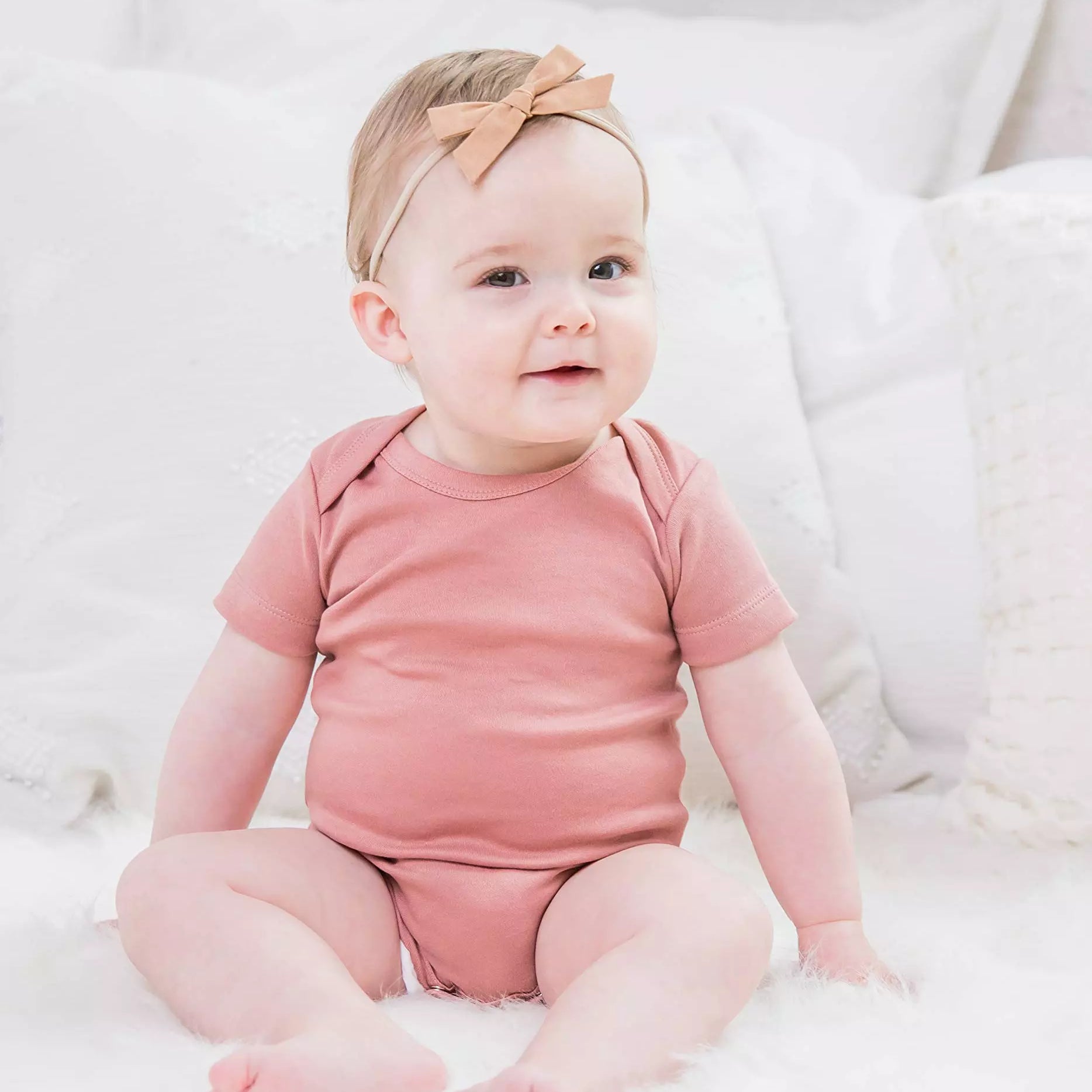 100% Organic GOTS Certified Baby Rompers – Ethically made from the finest organic cotton, these rompers are gentle on your baby's skin, breathable, and designed for all-day comfort and eco-conscious families